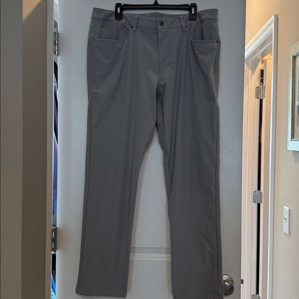 Lululemon mens 5 pocket pant in light grey. 38x32
